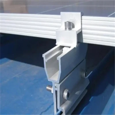 Supports solaires photovoltaïques Kits de montage Rail solaire Aluminium Extrusion Presse Accessoires de montage de panneau solaire